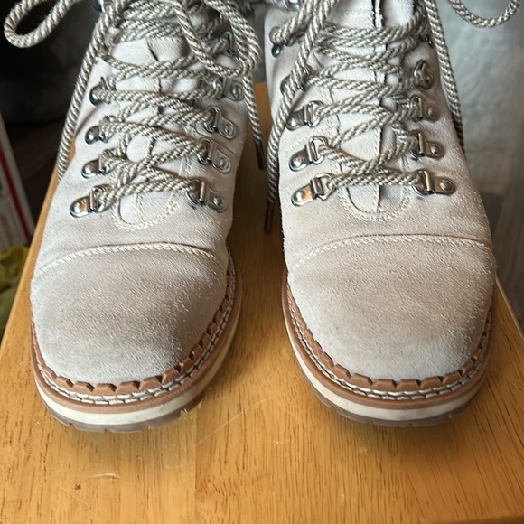 Sam Edelman Bowen Gray Suede Lace Up Faux Fur Trim Lug Sole Ankle Boots - 7 - Picture 8 of 11